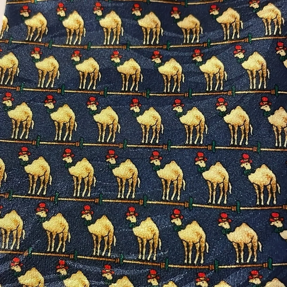 Museum Artifacts Handmade Silk Camels with Hats Necktie Tie
